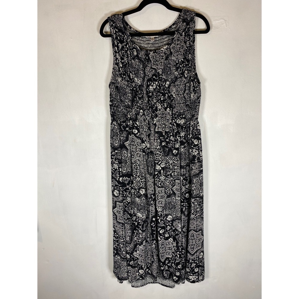 L Black White Patchwork Floral Medallion Smocked Midi Dress Modest Casual Cozy